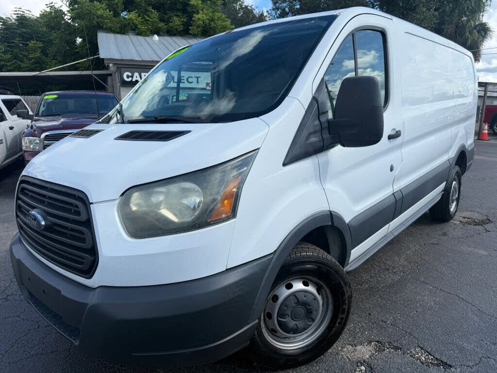 2015 FORD Transit