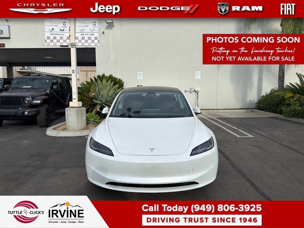 2025 TESLA Model 3