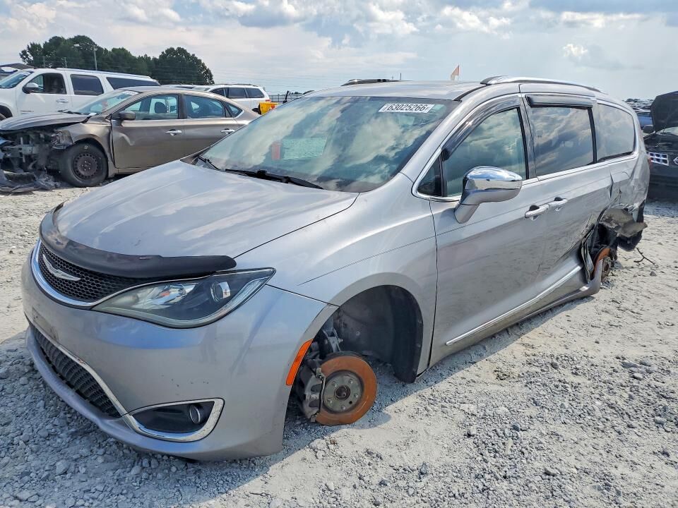2017 CHRYSLER Pacifica