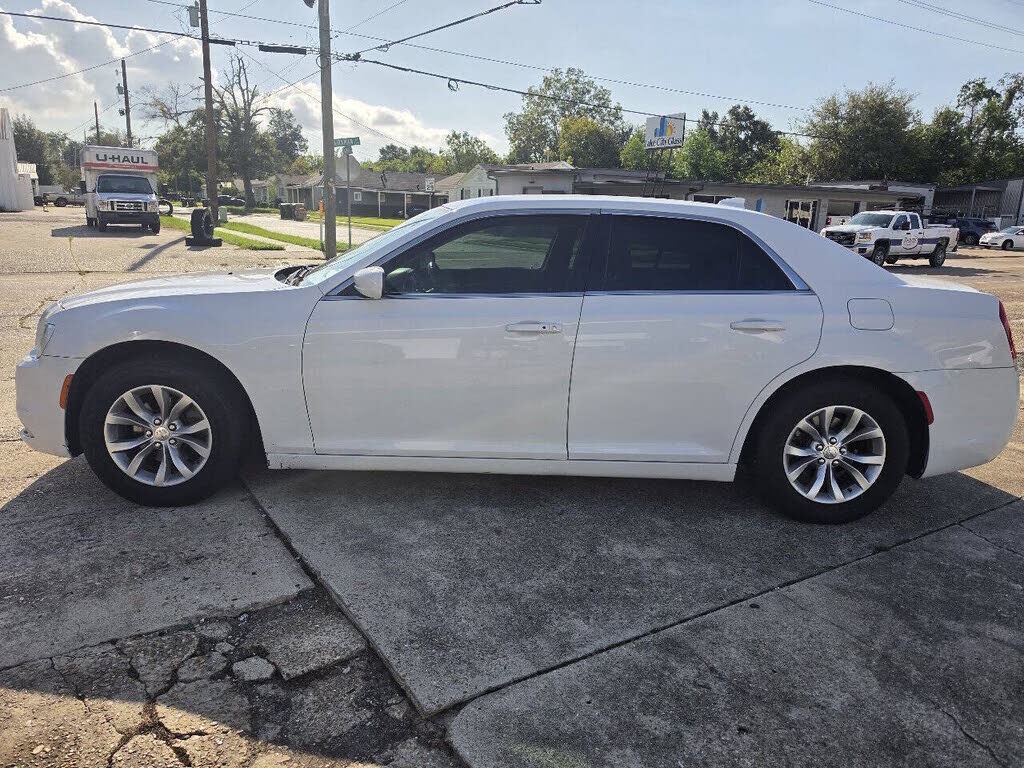 2015 CHRYSLER 300