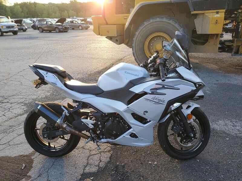 2025 KAWASAKI Ninja