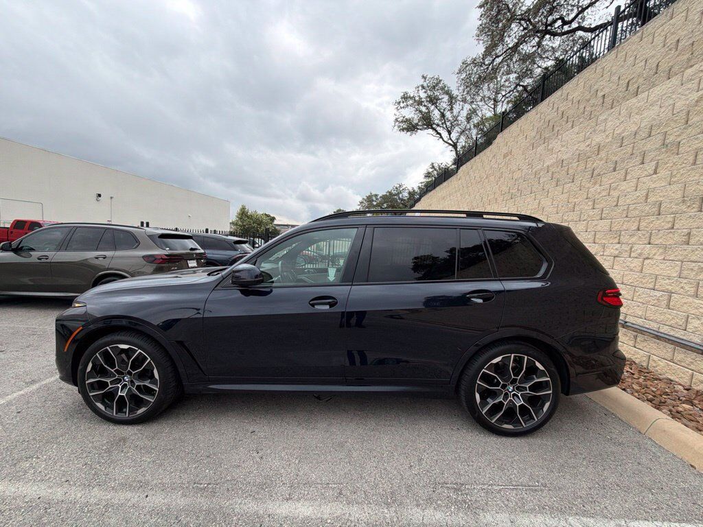 2024 BMW X7
