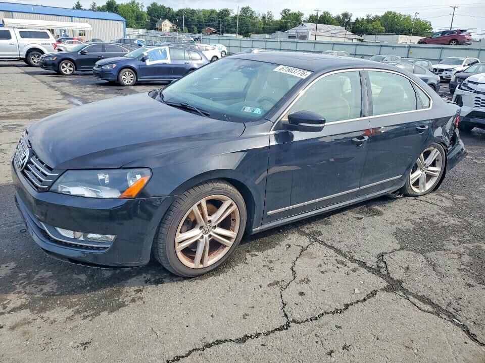 2014 VOLKSWAGEN Passat