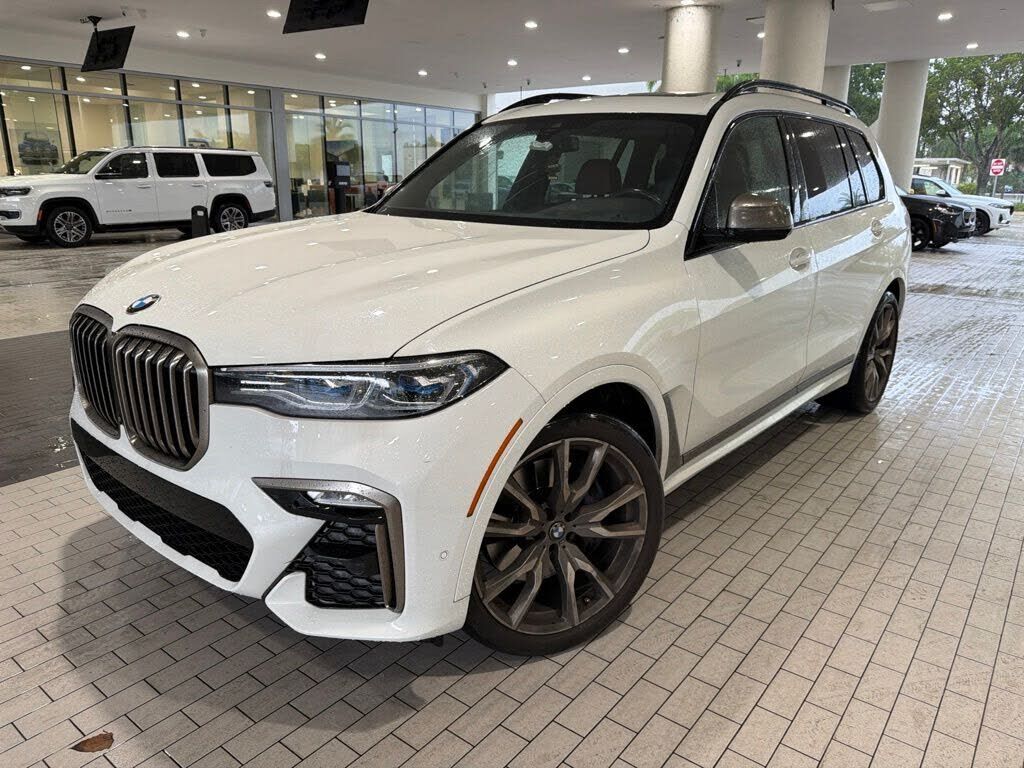 2022 BMW X7