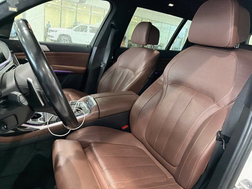 2022 BMW X7
