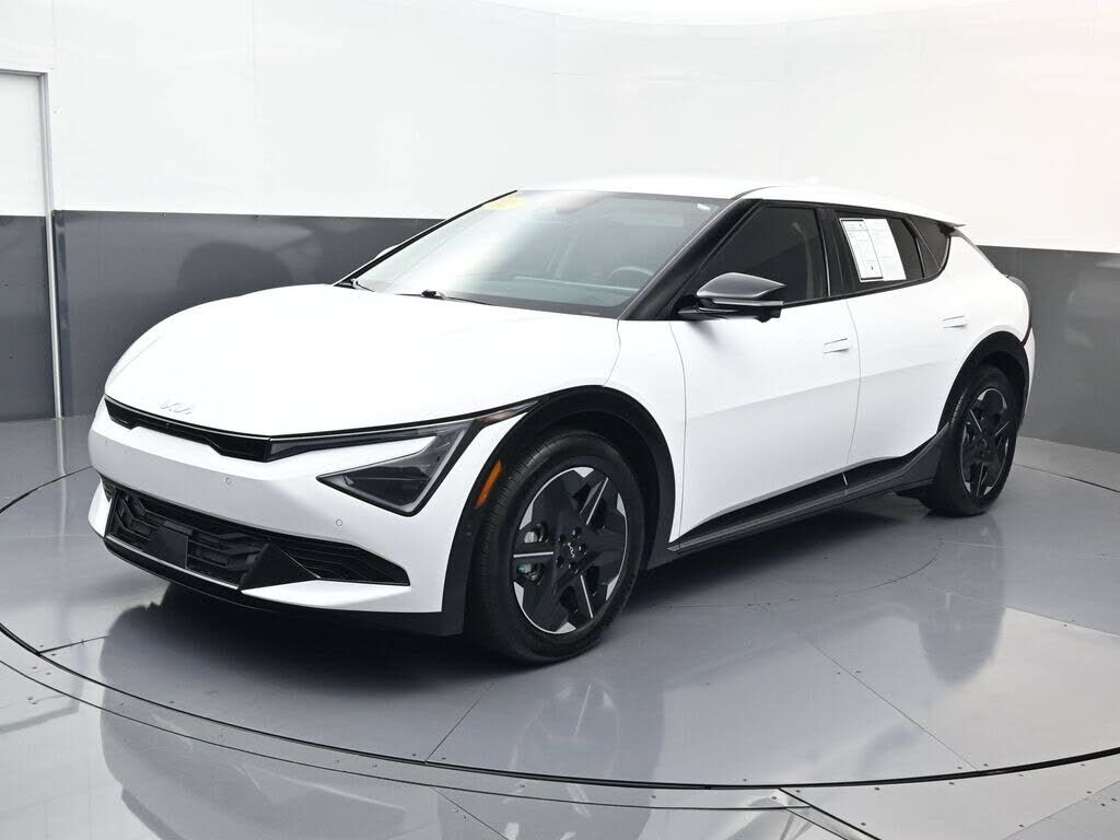 2025 KIA EV6