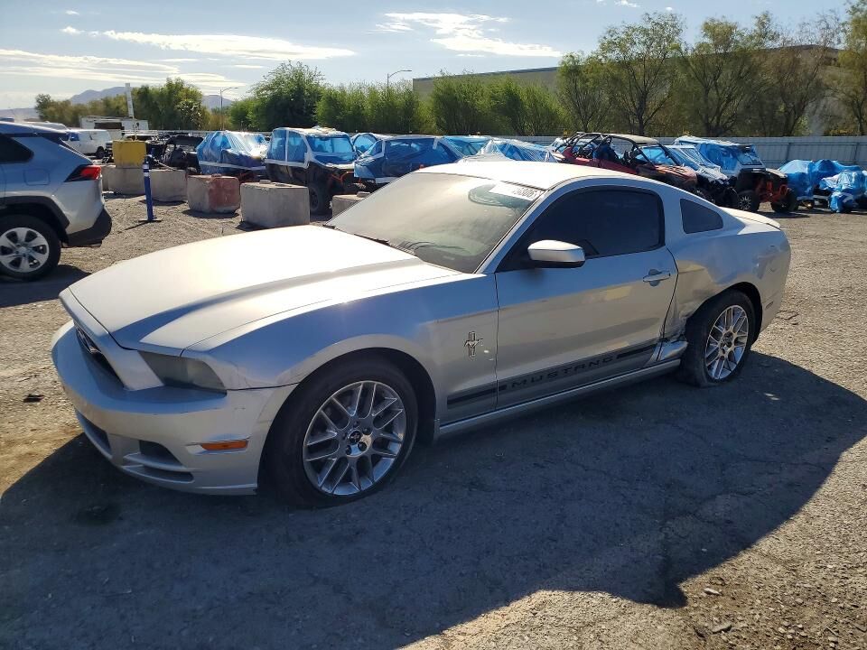 2013 FORD Mustang