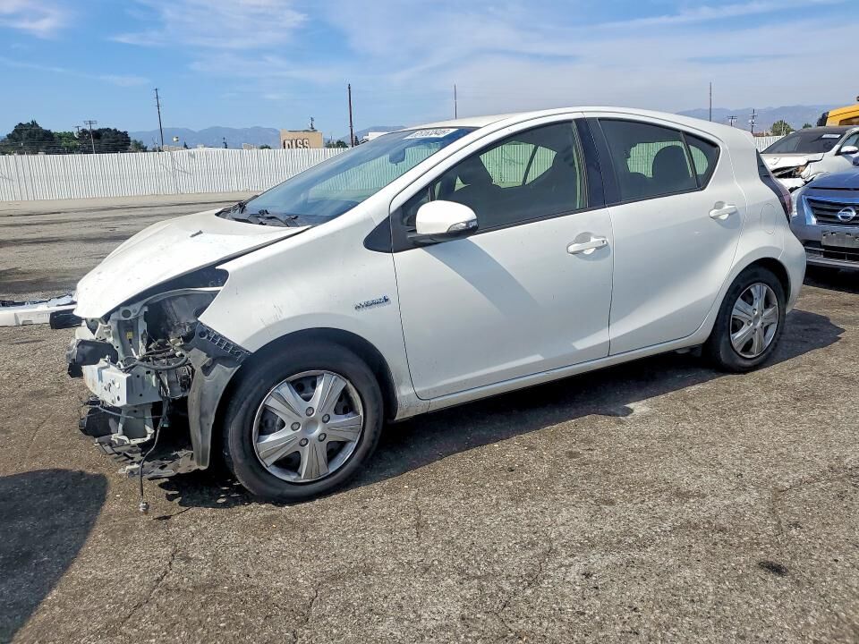 2015 TOYOTA Prius