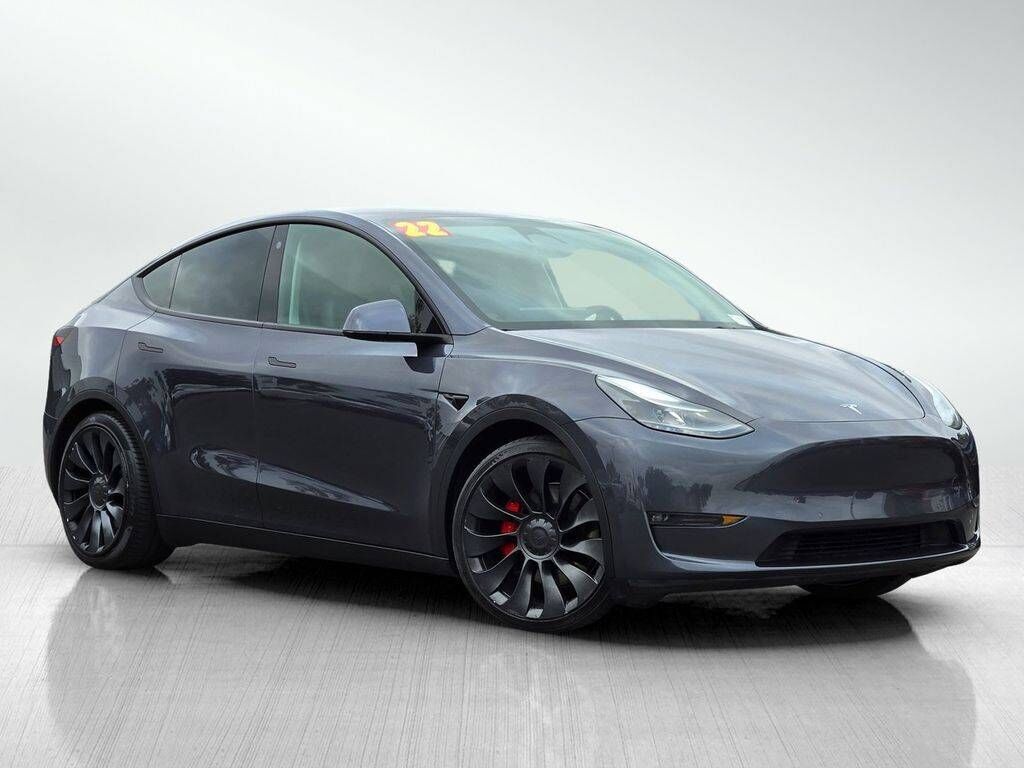 2022 TESLA Model Y