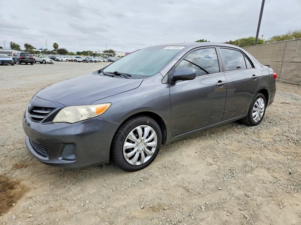 2013 TOYOTA Corolla