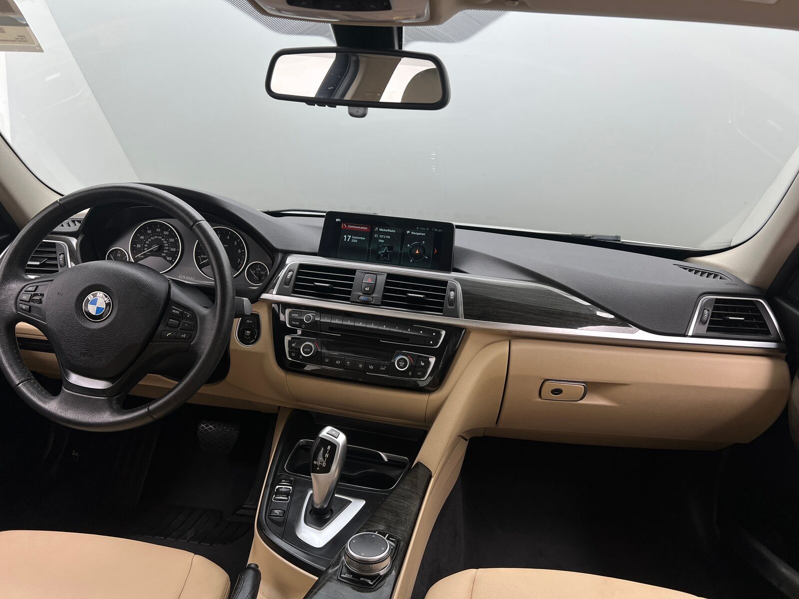 2018 BMW 320i