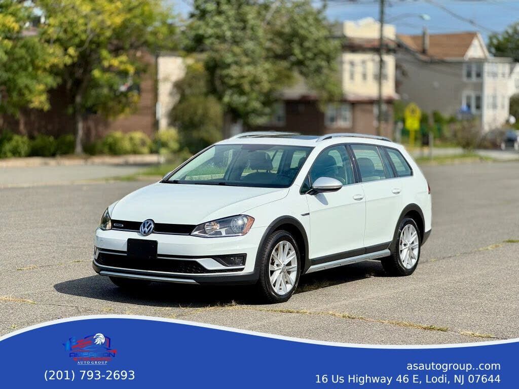 2017 VOLKSWAGEN Golf Alltrack