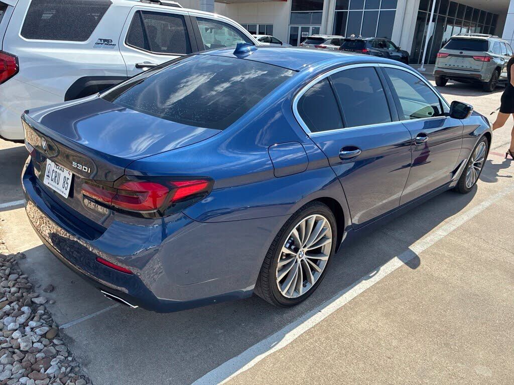 2021 BMW 530i