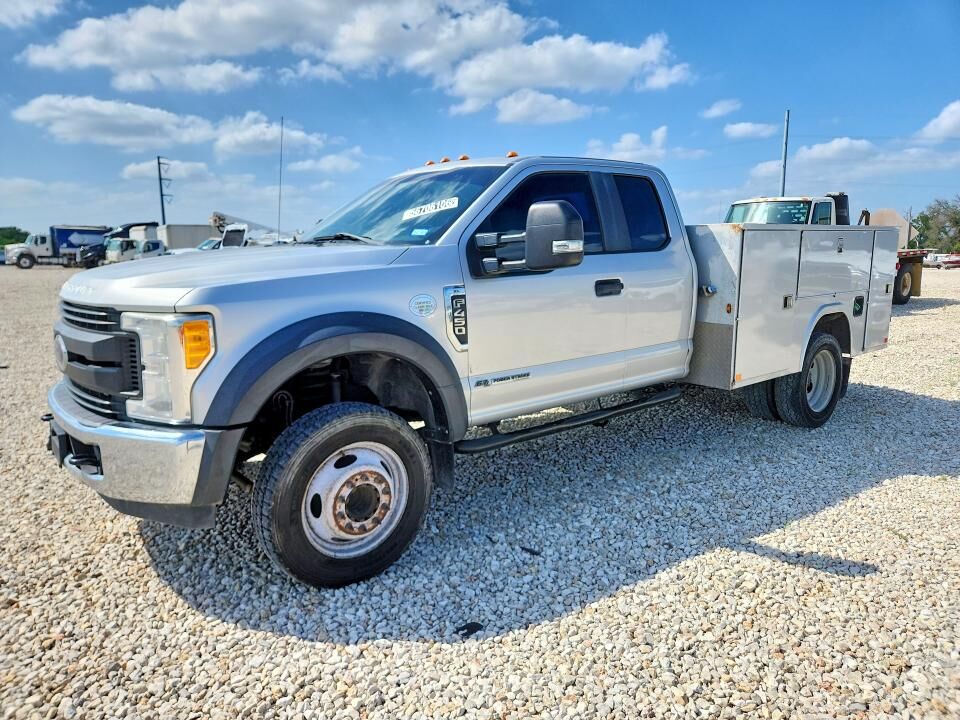 2017 FORD F-450
