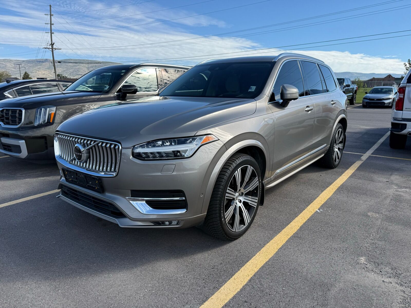 2021 VOLVO XC90