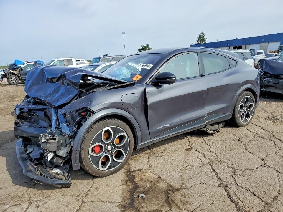 2021 FORD Mach-E