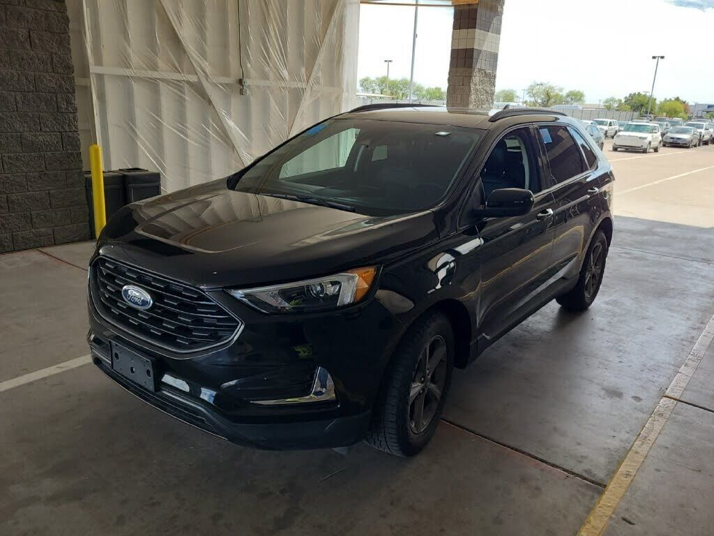 2023 FORD Edge