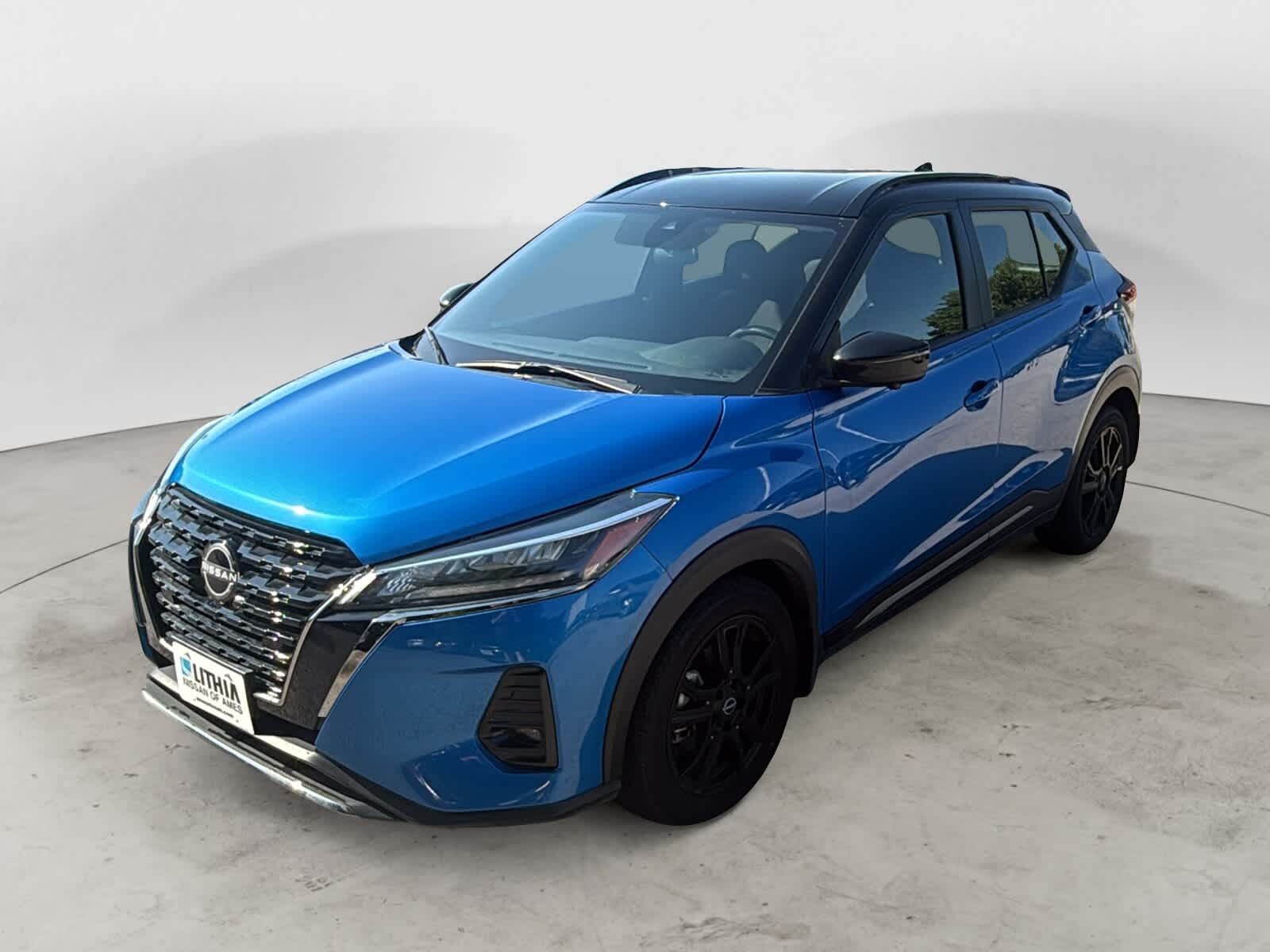 2023 NISSAN Kicks