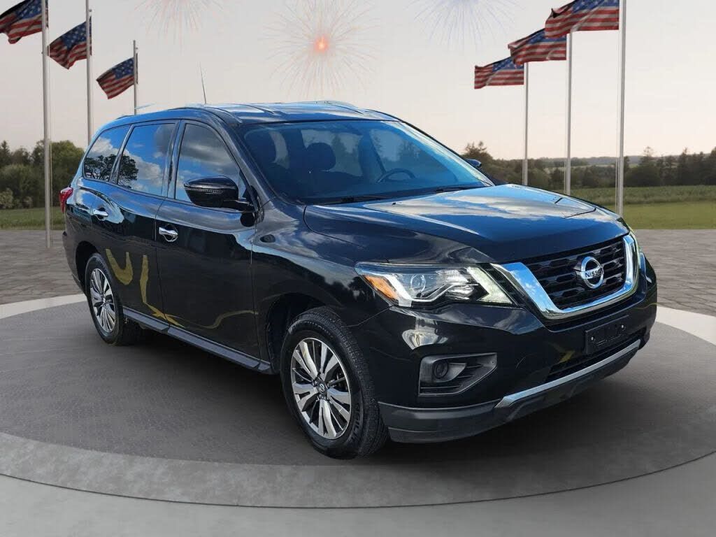 2020 NISSAN Pathfinder