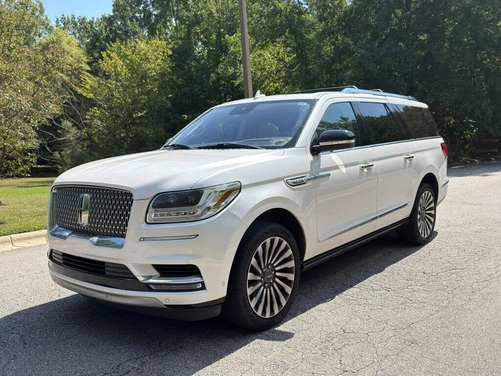 2019 LINCOLN Navigator L