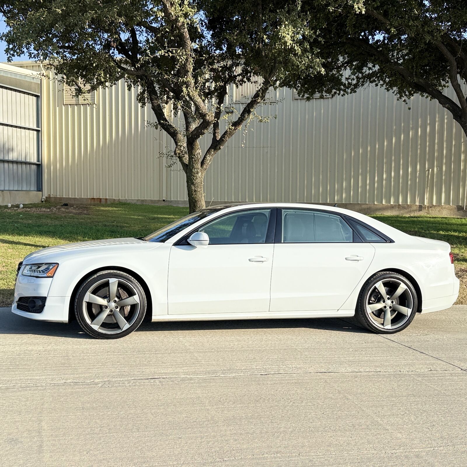 2017 AUDI A8