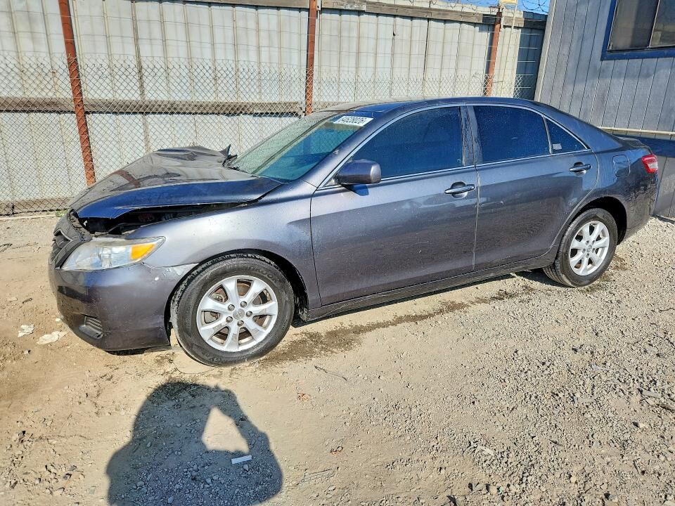 2010 TOYOTA Camry