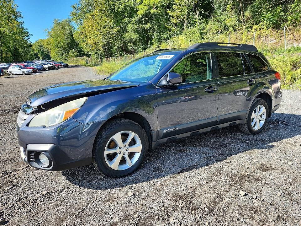 2014 SUBARU Outback