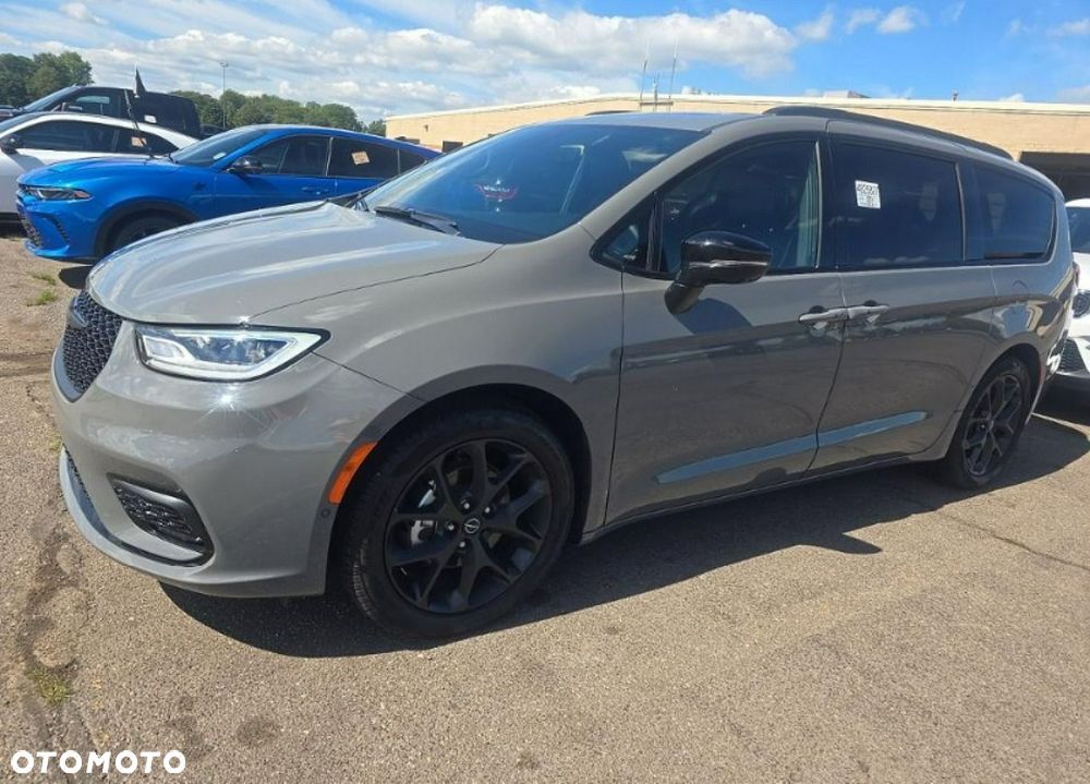 2025 CHRYSLER Pacifica