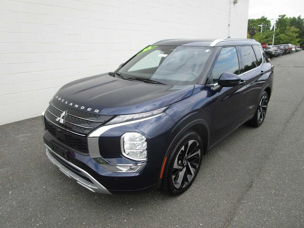 2022 MITSUBISHI Outlander