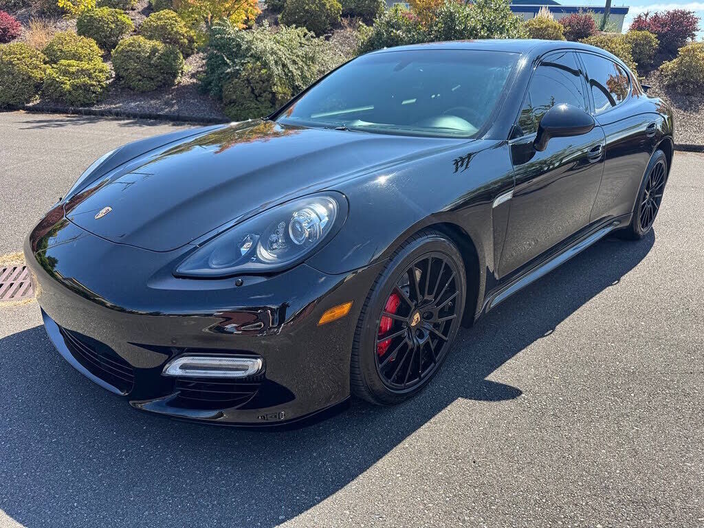 2013 PORSCHE Panamera