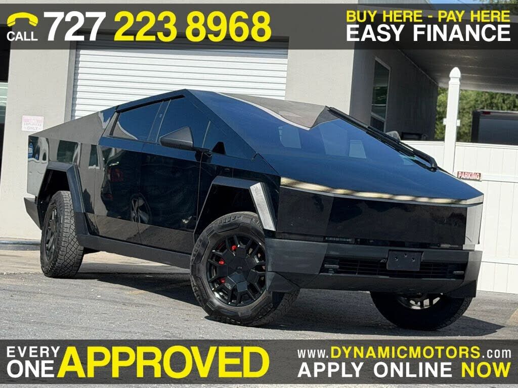 2024 TESLA Cybertruck