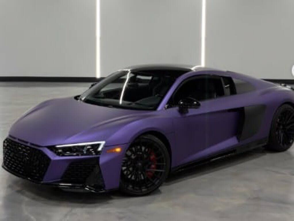 2022 AUDI R8