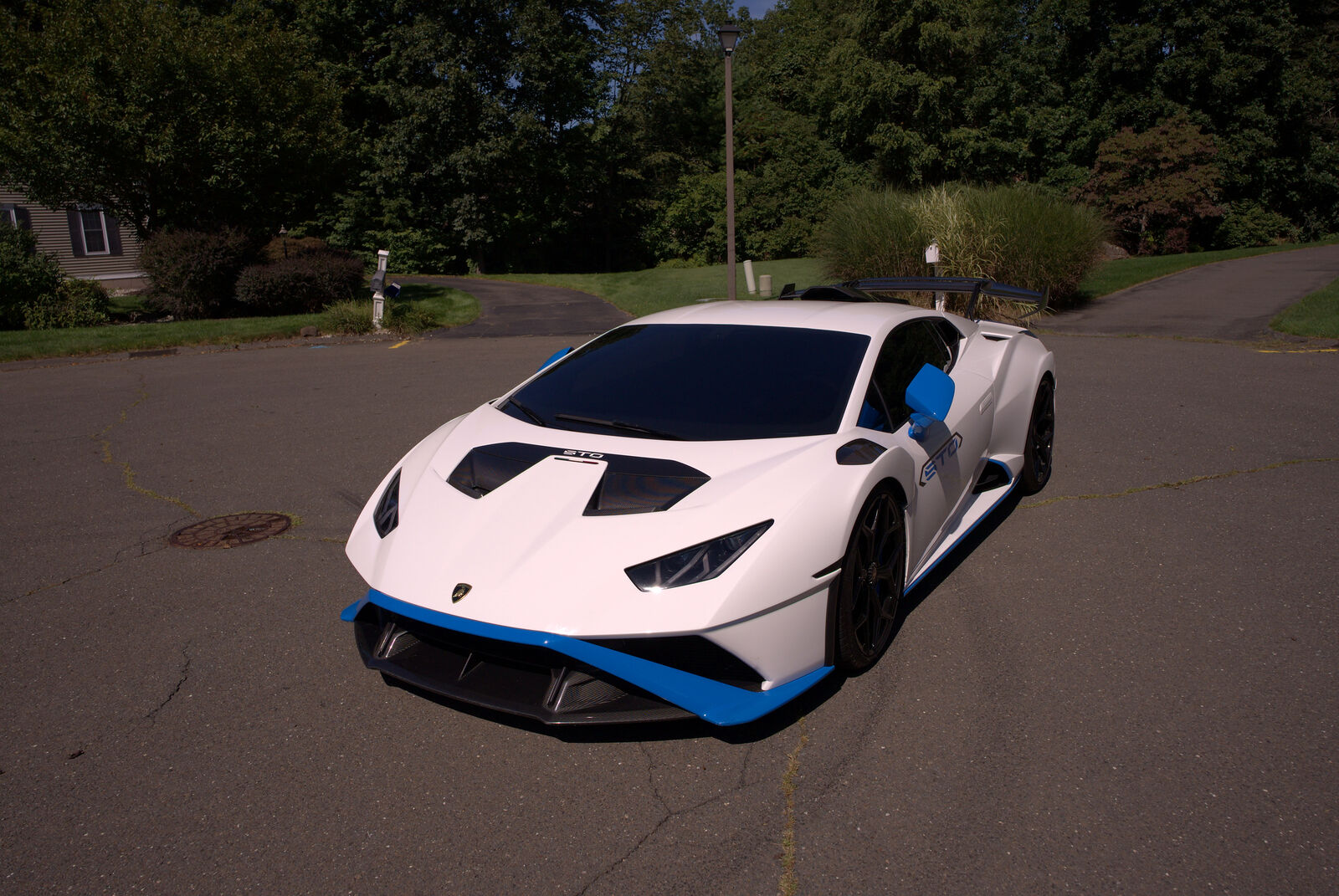 2022 LAMBORGHINI Huracan STO