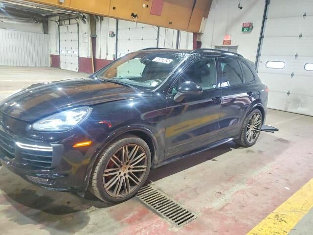 2016 PORSCHE Cayenne
