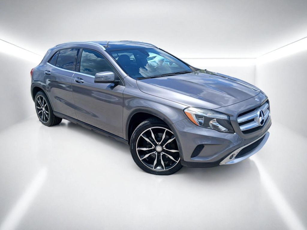 2017 MERCEDES-BENZ GLA-Class