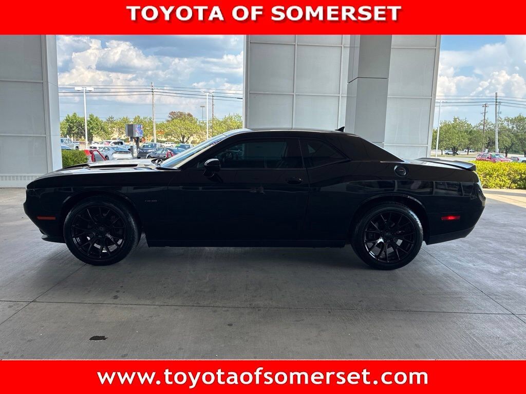 2016 DODGE Challenger