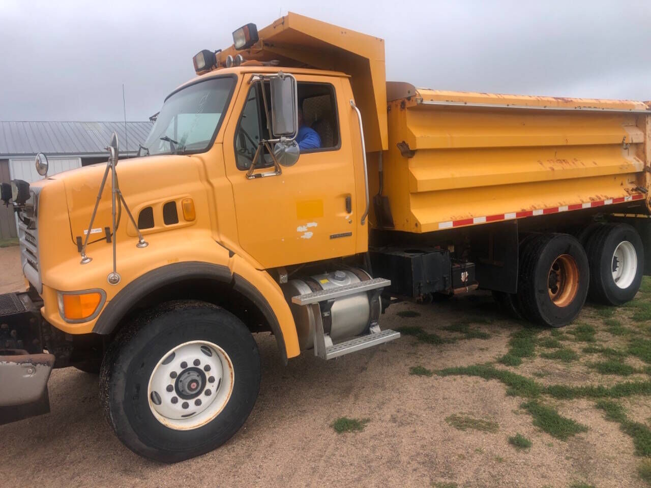 2005 STERLING TRUCK L7500 series