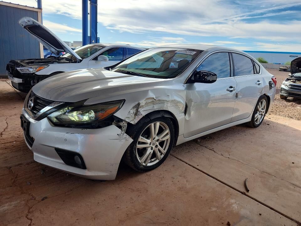 2017 NISSAN Altima