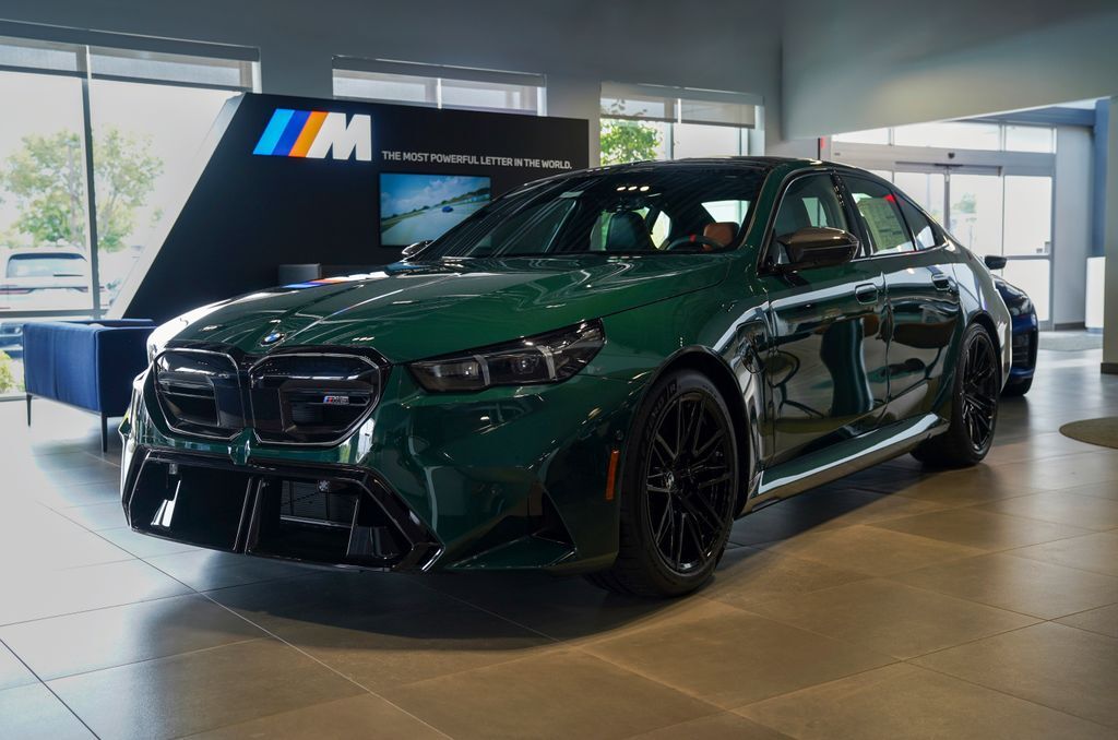 2027 BMW M5