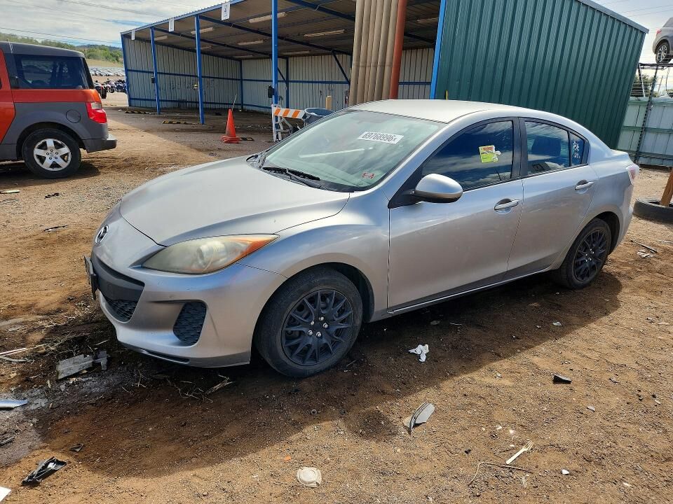 2013 MAZDA Mazda3