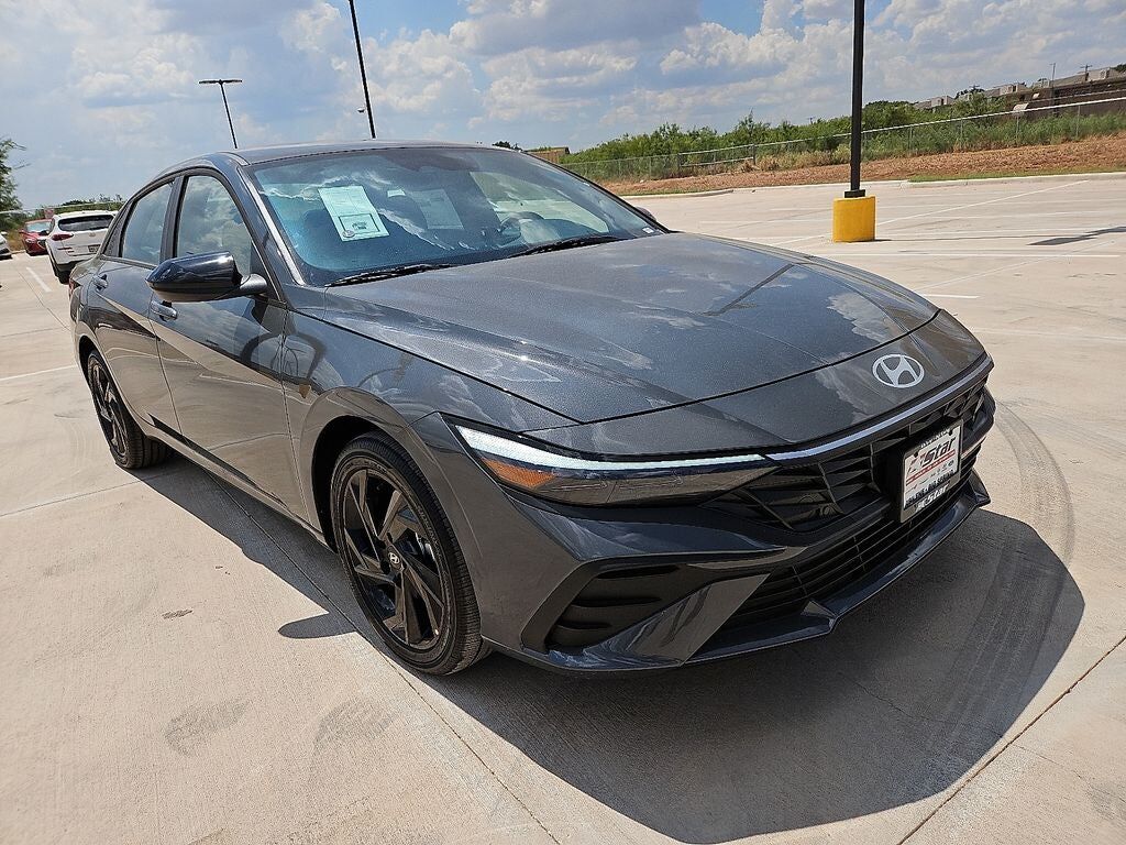 2026 HYUNDAI Elantra