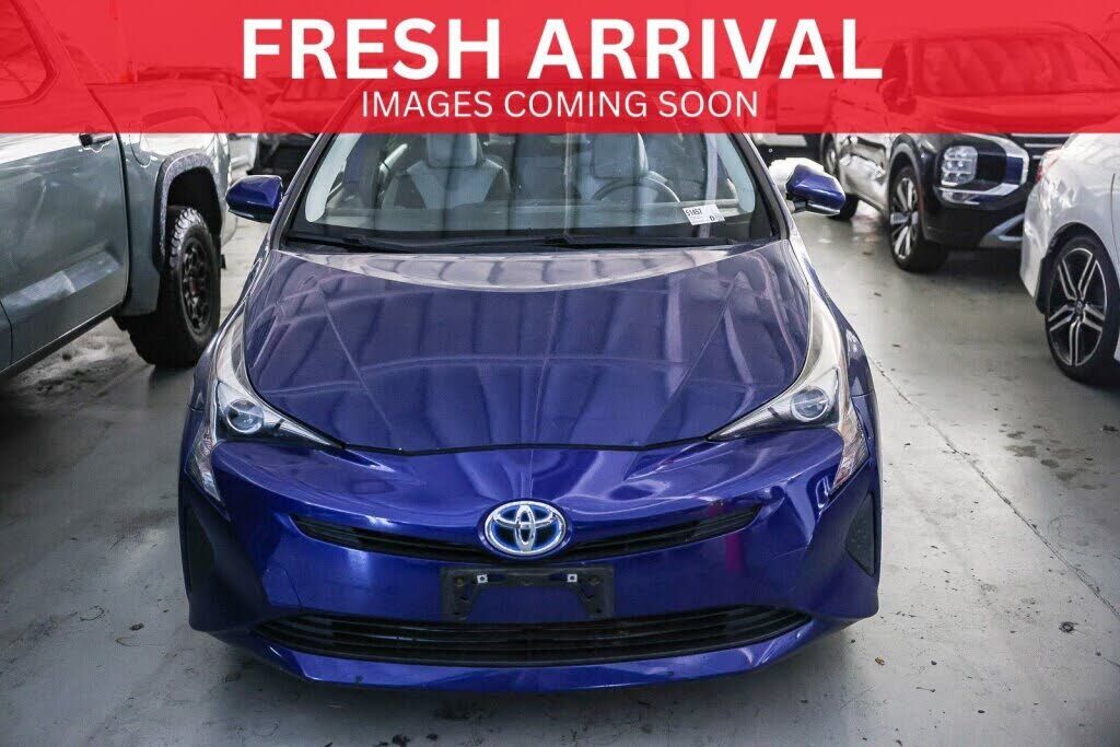 2016 TOYOTA PRIUS