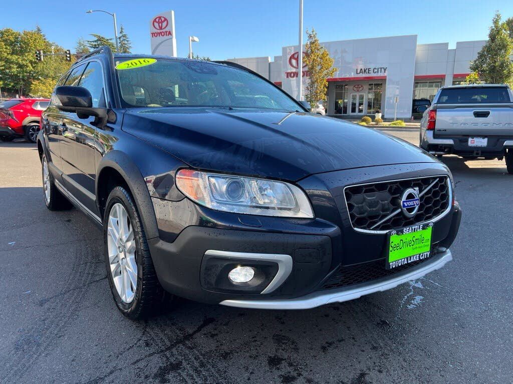 2016 VOLVO XC70