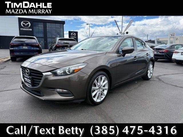 2017 MAZDA Mazda3
