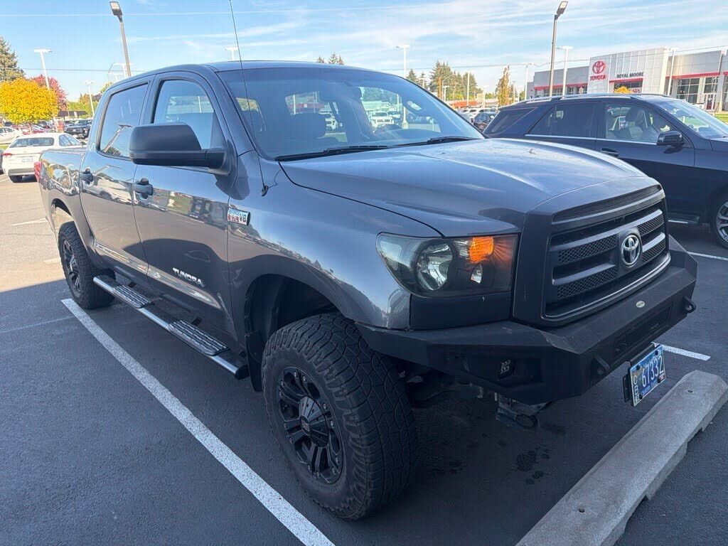 2013 TOYOTA Tundra