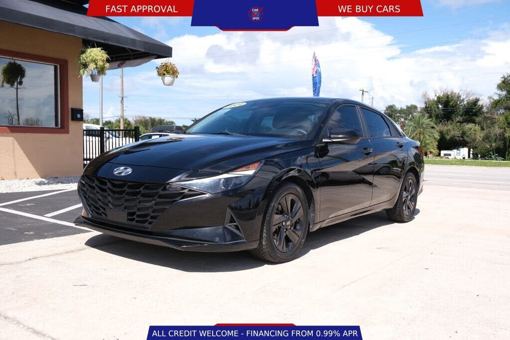 2021 HYUNDAI Elantra