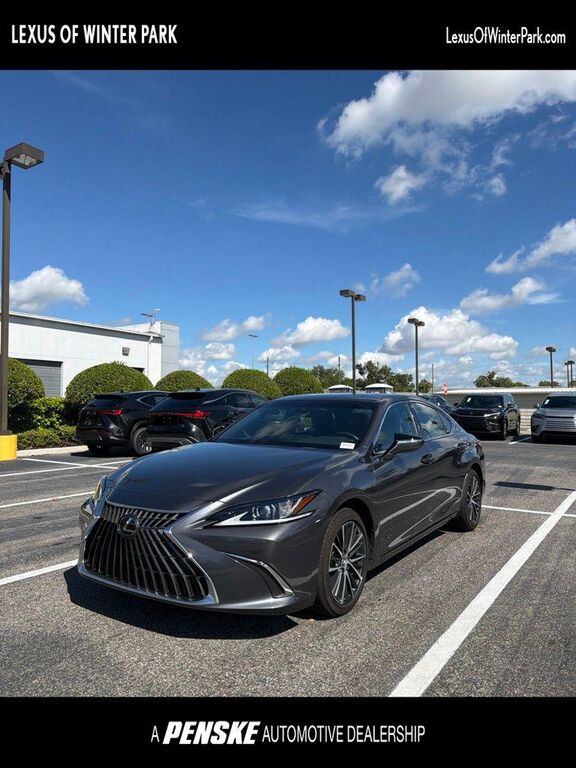 2025 LEXUS ES