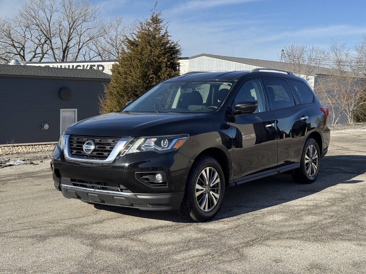 2020 NISSAN Pathfinder