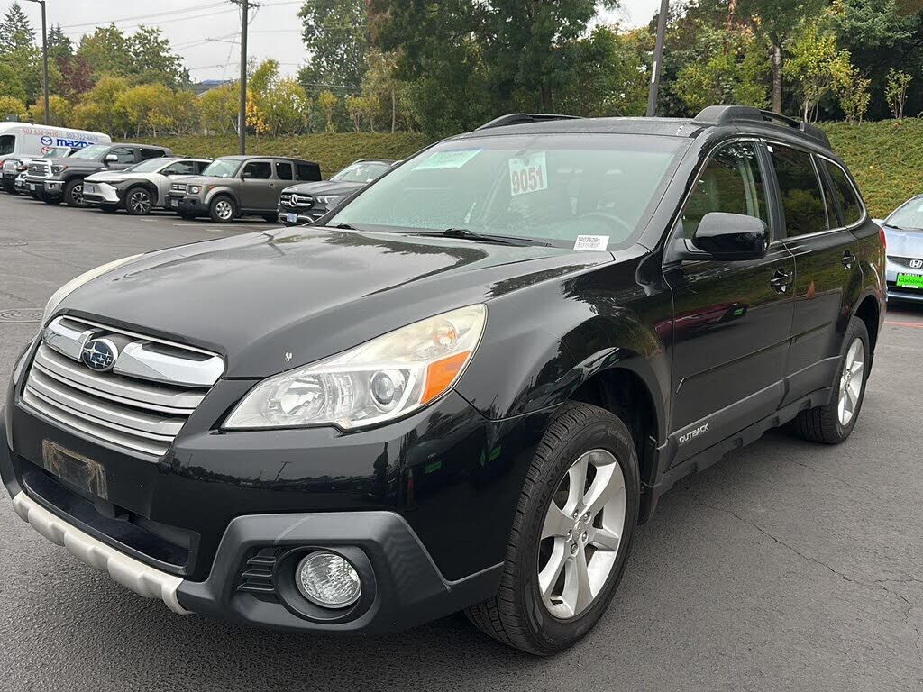 2014 SUBARU Outback