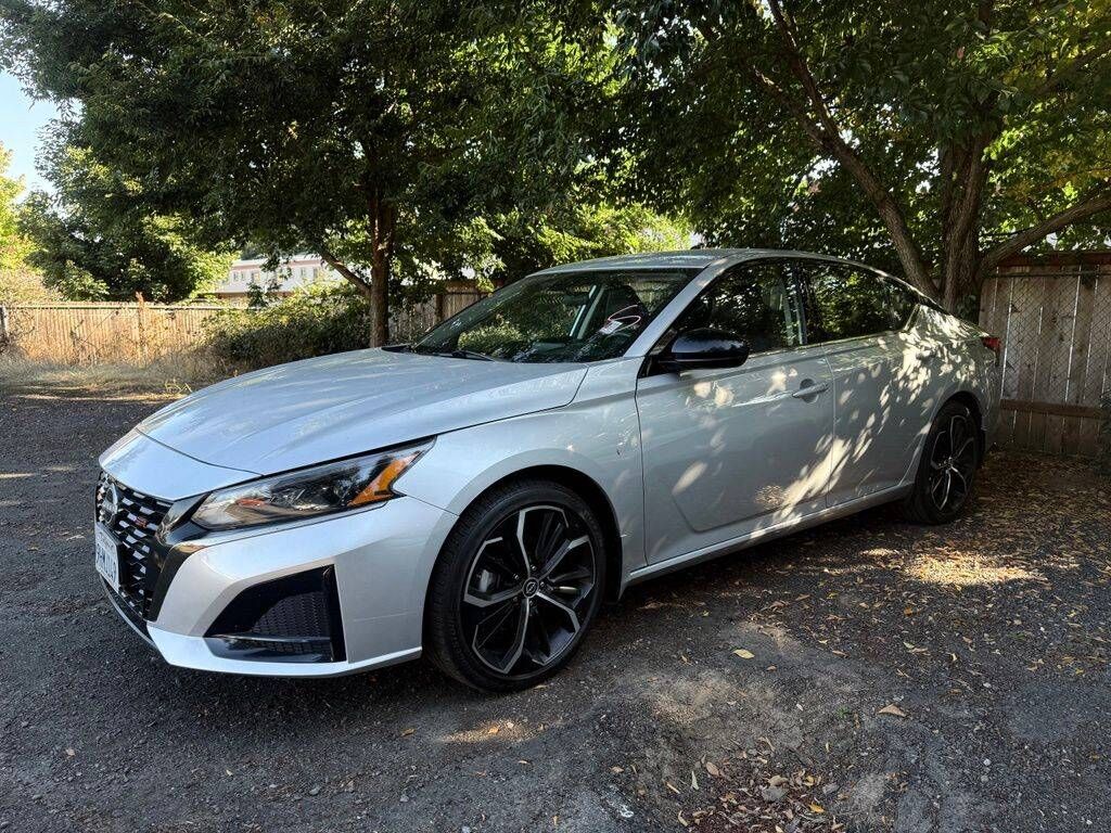 2023 NISSAN Altima